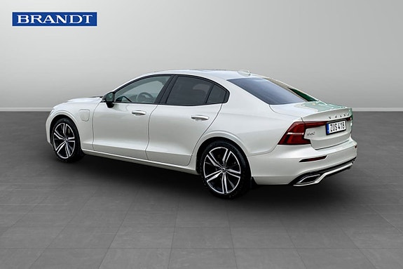 Volvo S60 2 of 9