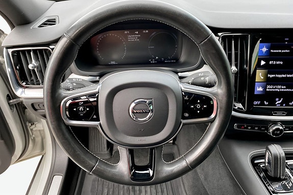 Volvo S60 7 of 9
