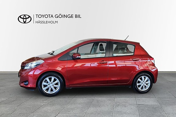 Toyota Yaris 3 of 16