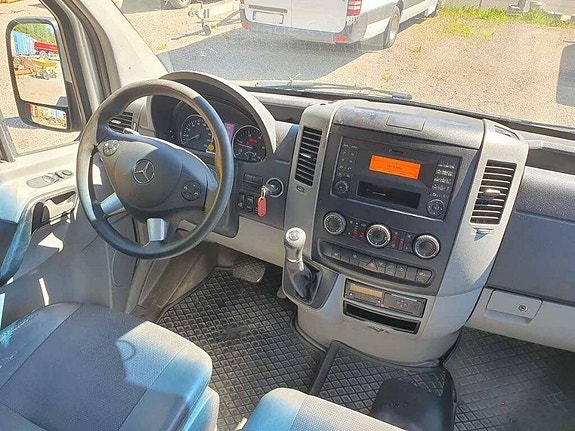 Mercedes-Benz SPRINTER BUSPRESTIGE 316CDI 8 of 9