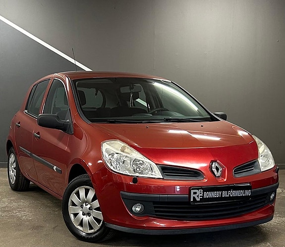 Renault Clio 3 of 18