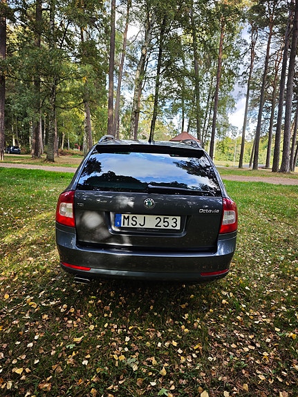Skoda Octavia 4 of 12