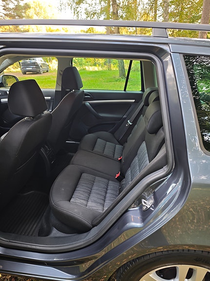 Skoda Octavia 6 of 12
