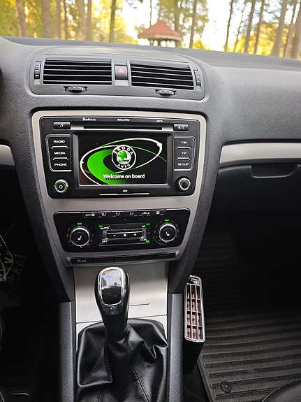 Skoda Octavia 9 of 12