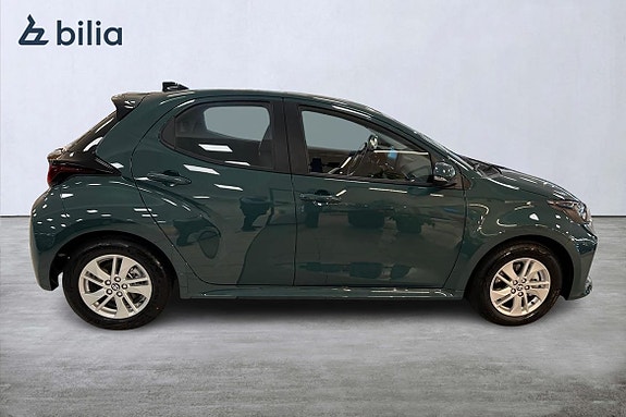 Toyota Yaris 18 of 21