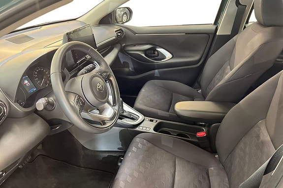 Toyota Yaris 14 of 21
