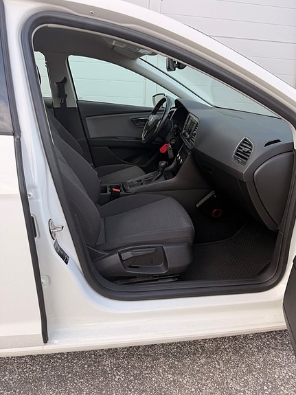Seat Leon 12 of 19