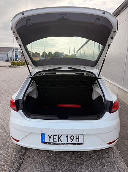 Seat Leon 9 of 19