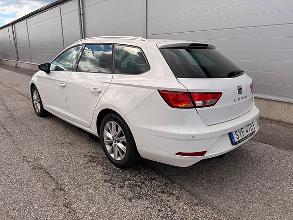 Seat Leon 2 of 18