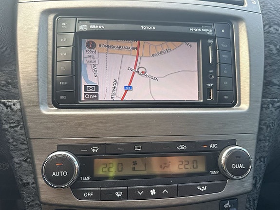 Toyota Avensis 15 of 21
