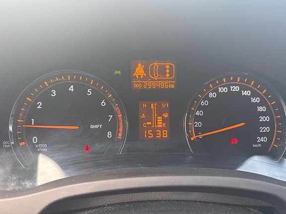 Toyota Avensis 14 of 21
