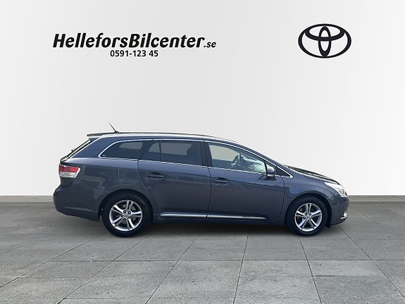 Toyota Avensis 17 of 21