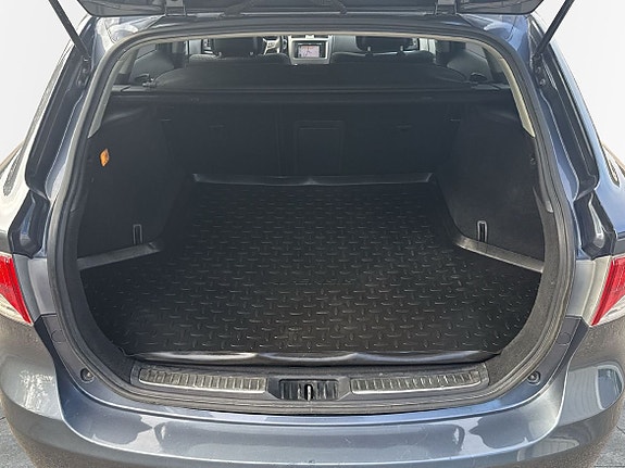 Toyota Avensis 10 of 21