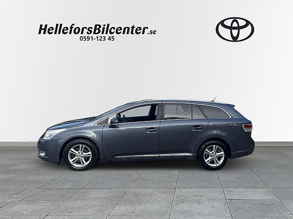 Toyota Avensis 3 of 21
