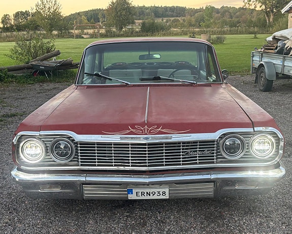 Chevrolet Impala 4 of 11