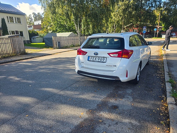 Toyota Auris 12 of 19