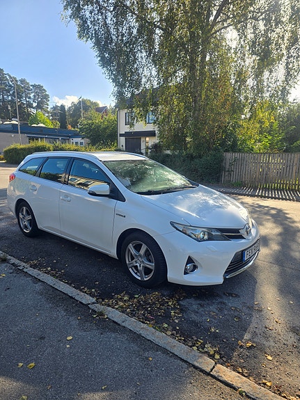 Toyota Auris 18 of 19