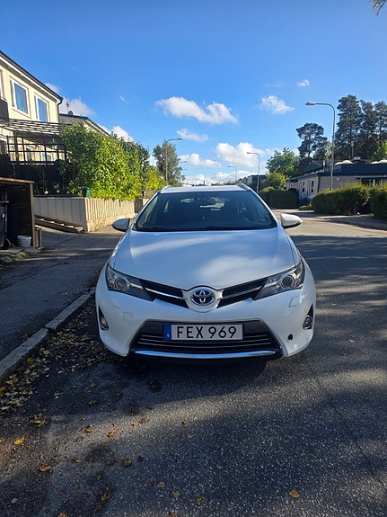 Toyota Auris 15 of 19