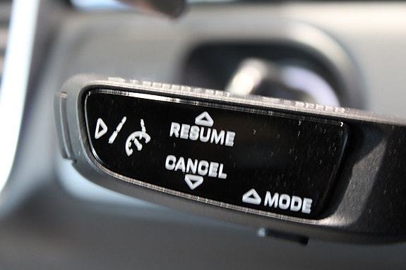 Porsche Cayenne 16 of 16