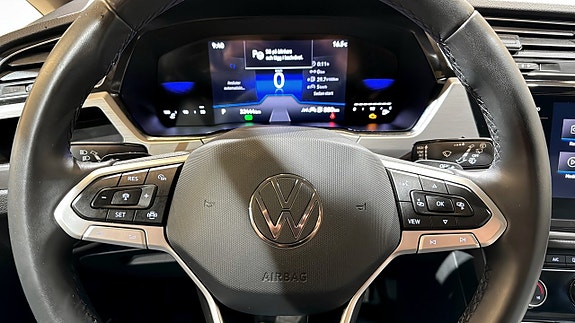 Volkswagen Touran 19 of 22