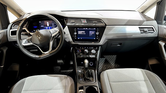 Volkswagen Touran 10 of 22