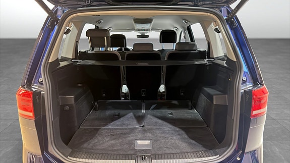 Volkswagen Touran 12 of 22