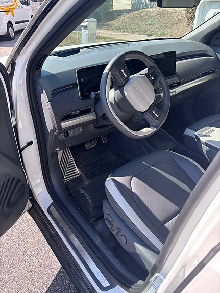 Kia EV3 3 of 5