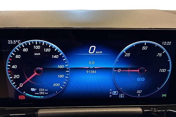 Mercedes-Benz EQA250 12 of 23