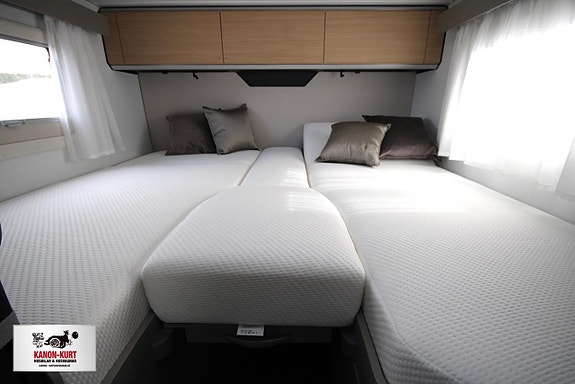 Adria Compact Select DL 9 of 18