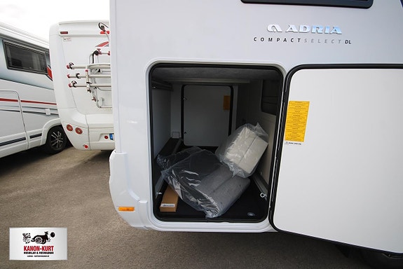 Adria Compact Select DL 4 of 18