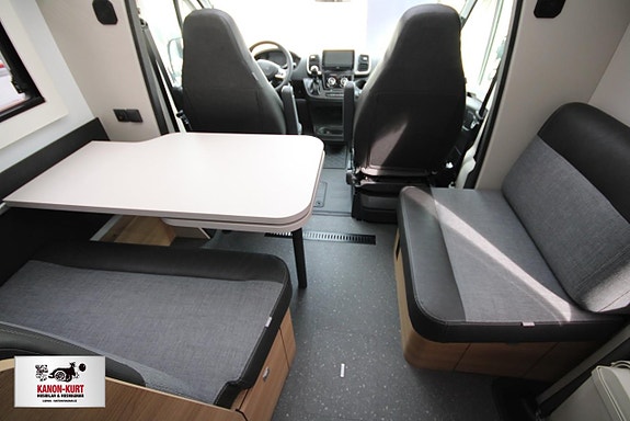 Adria Coral Select 670 SL 12 of 20