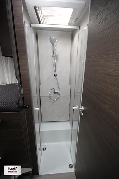 Adria Coral Supreme 670 SL 18 of 20