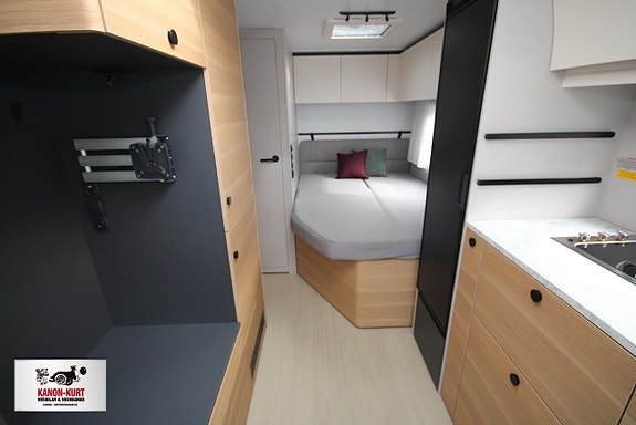 Adria Adora 522 UP 4 of 15