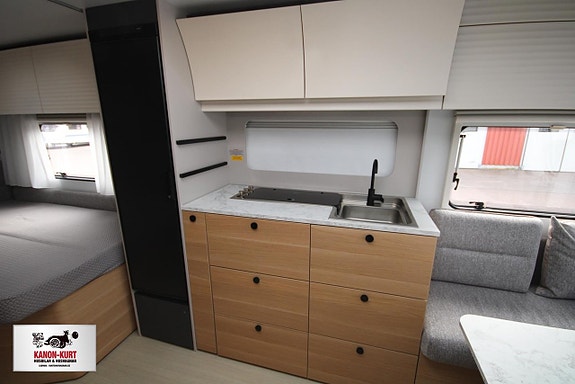 Adria Adora 522 UP 8 of 15