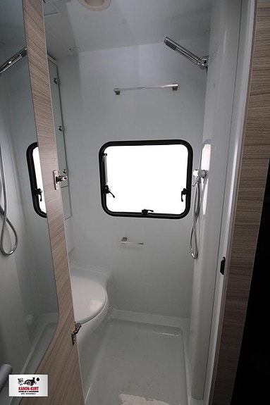 Adria Altea 362 LH 10 of 14