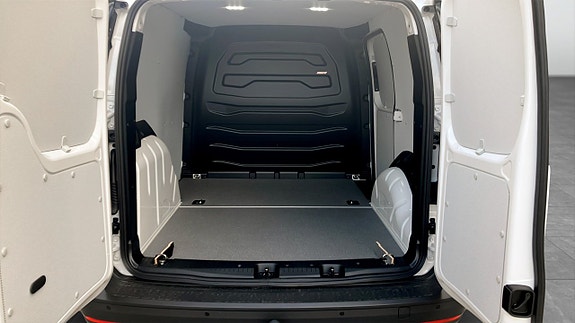 Volkswagen Caddy 12 of 12
