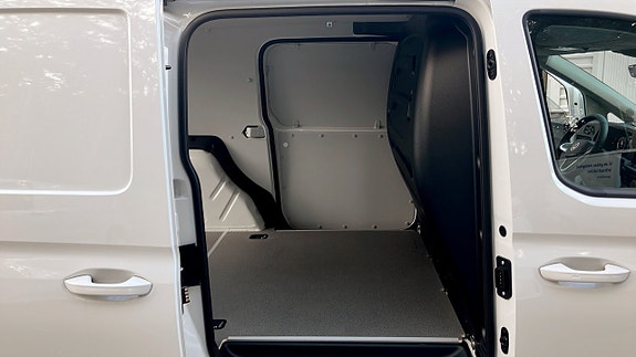Volkswagen Caddy 11 of 12