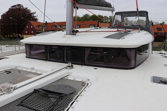 Lagoon 400 S2 9 of 24