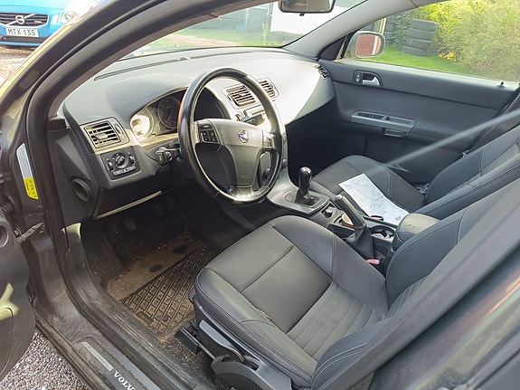 Volvo V50 5 of 12
