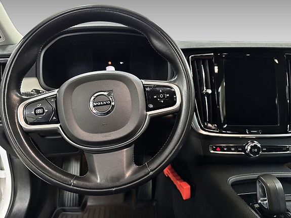 Volvo V90 Cross Country 14 of 19