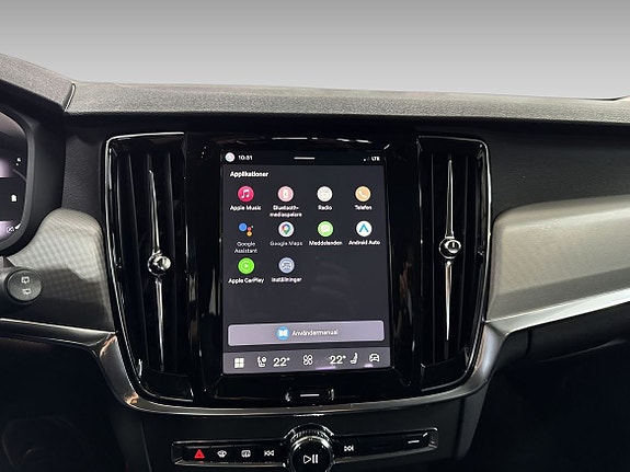 Volvo V90 Cross Country 17 of 19