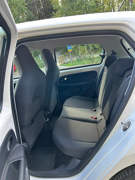 Volkswagen UP! 10 of 10