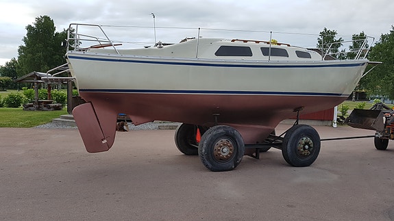 Segelbåt Clipper 29 från 1981. Moderniserad med mycket nytt under de sista åren. 2 of 17