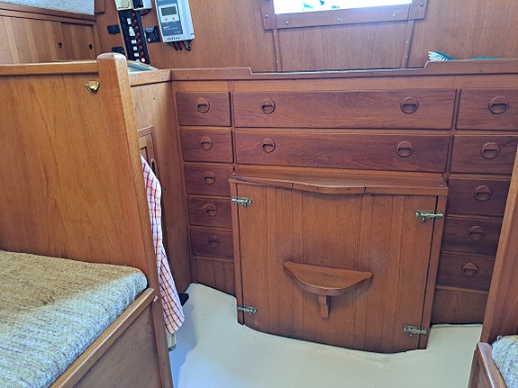 Segelbåt Clipper 29 från 1981. Moderniserad med mycket nytt under de sista åren. 8 of 17