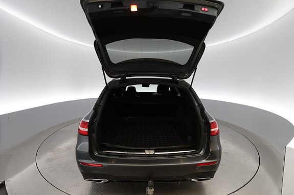 Mercedes-Benz E350 16 of 16