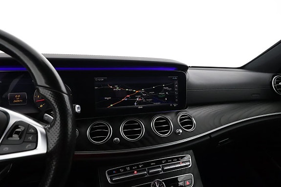Mercedes-Benz E350 13 of 16