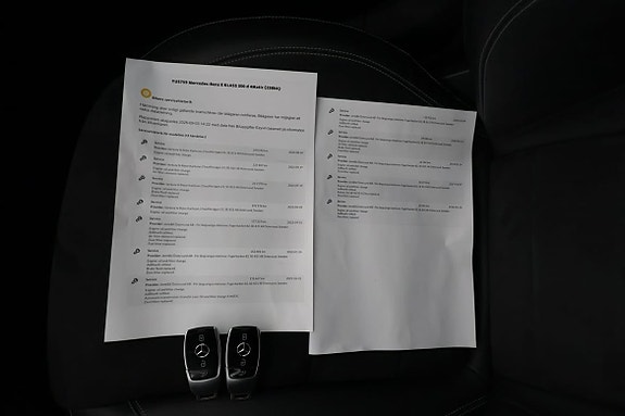 Mercedes-Benz E350 15 of 16