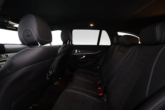 Mercedes-Benz E350 11 of 16