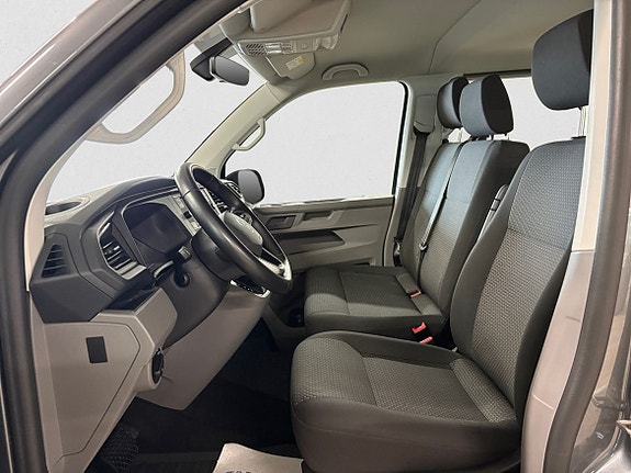 Volkswagen Caravelle 5 of 10