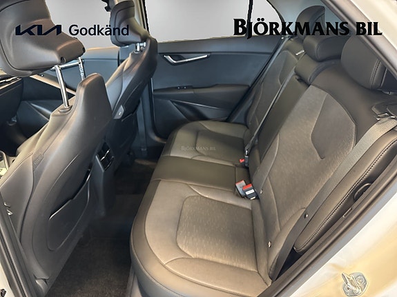 Kia Niro 9 of 24